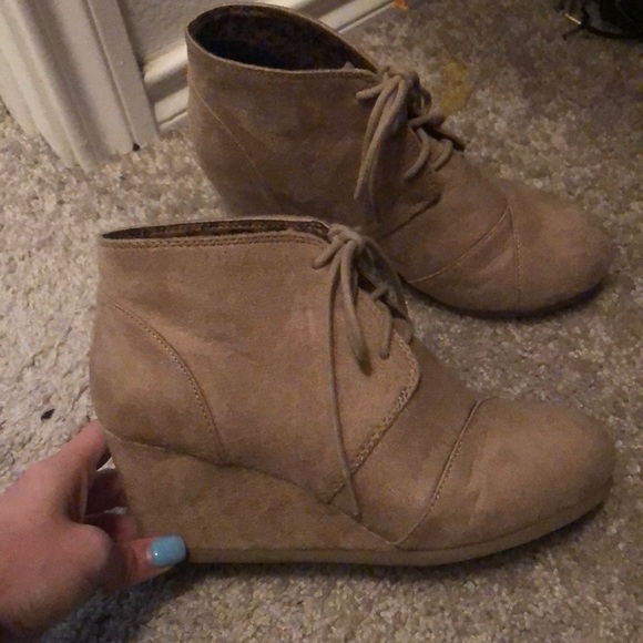 Tan wedge boots - Picture 2 of 3